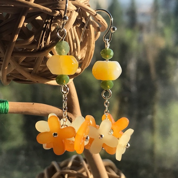 Sweet Osmanthus Chain Earring - Picture 1 of 4